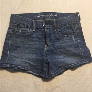 SUPER CUTE American Eagle Stretch Denim Shorts